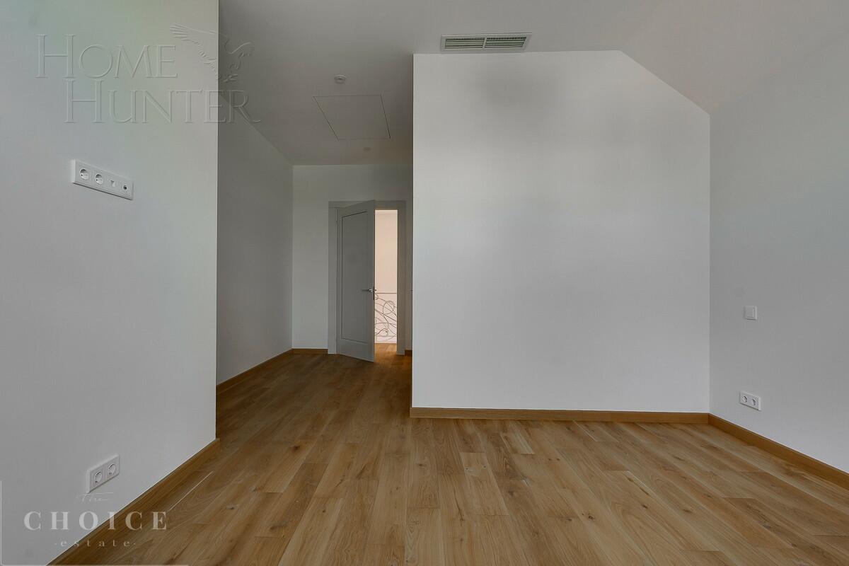 2-этажный коттедж 400 м² с отделкой