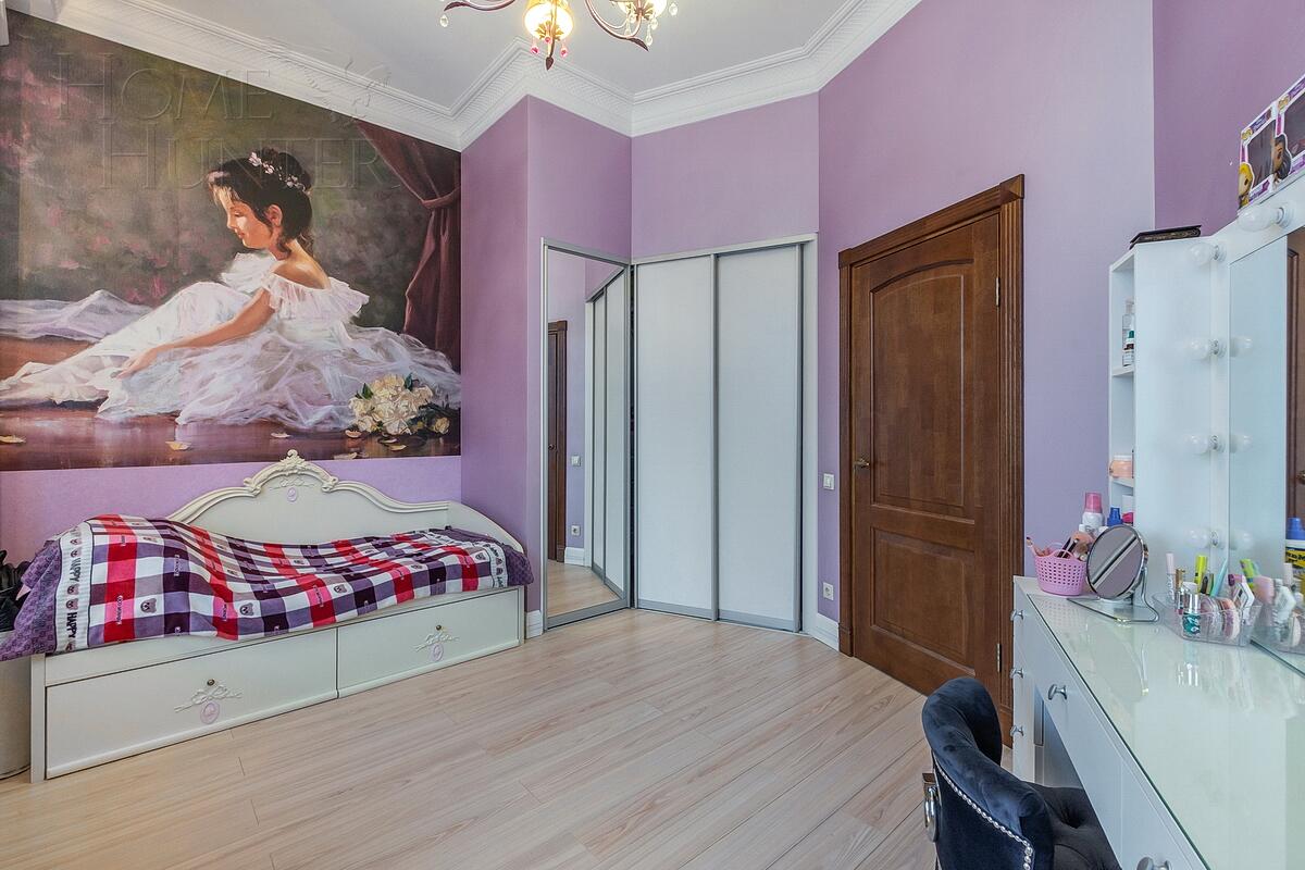 4-КОМН. КВАРТИРА С ОТДЕЛКОЙ 132.5 М² НА 4 ЭТАЖЕ