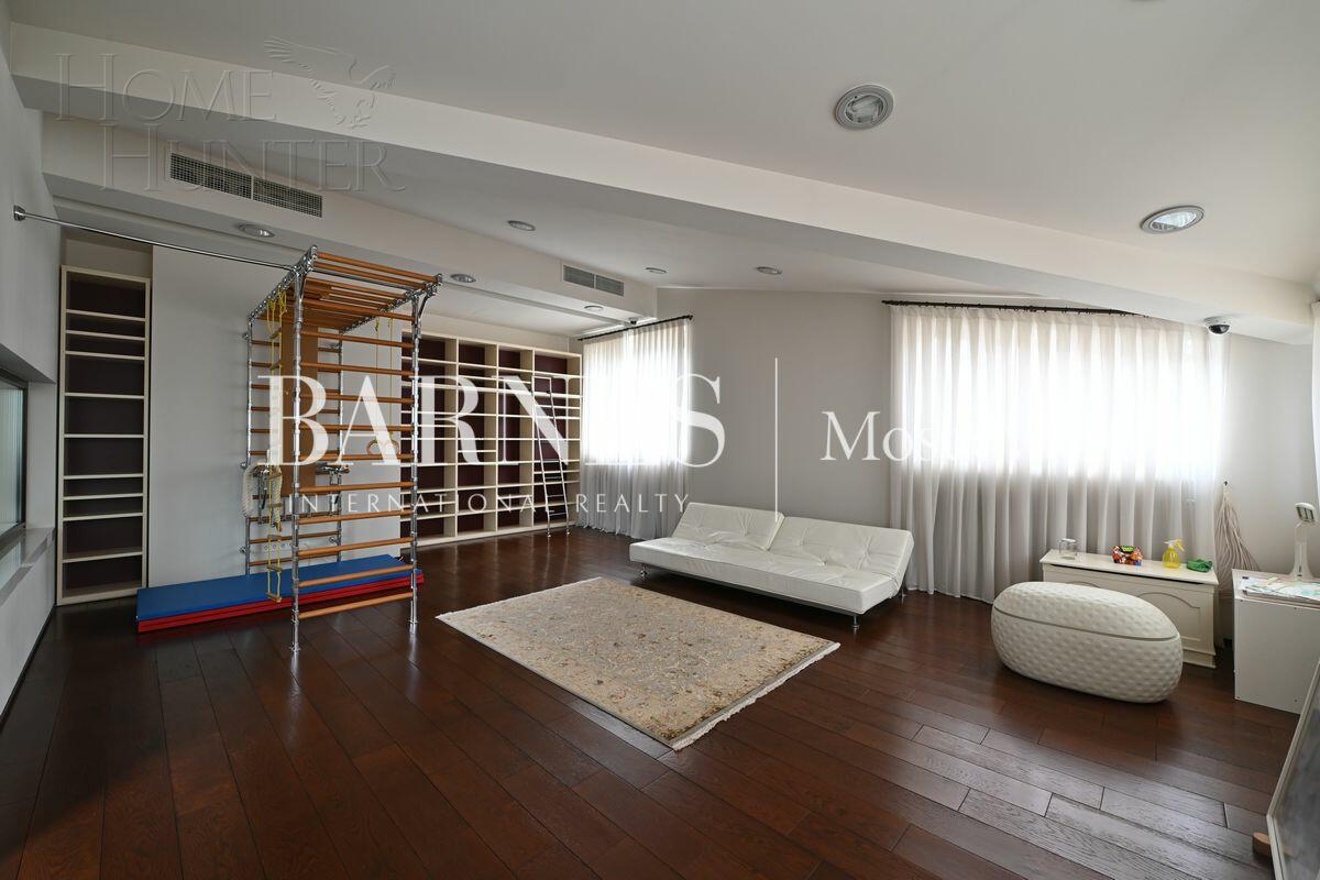 2-этажный коттедж 637 м² с отделкой