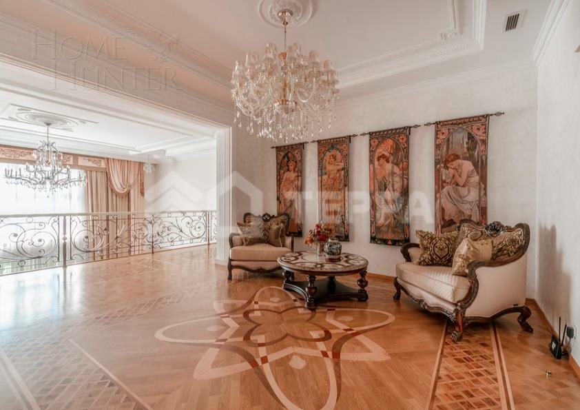 3-этажный коттедж 1 800 м² с отделкой