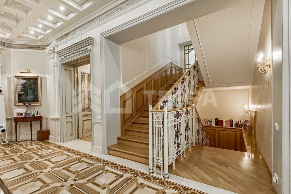 КОТТЕДЖ 1 800 м² с отделкой