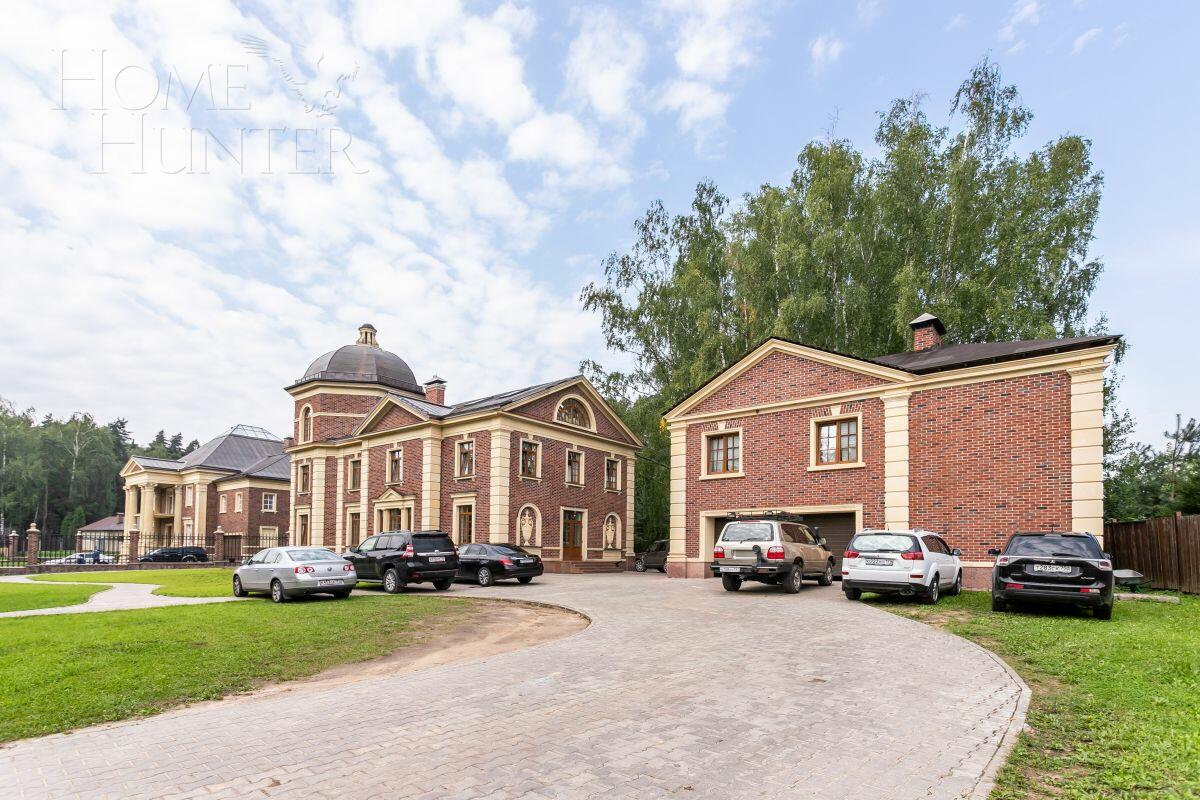 2-этажный коттедж 900 м² с отделкой