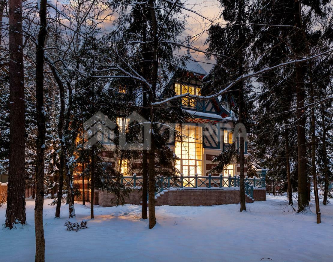 2-этажный коттедж 687 м² с отделкой