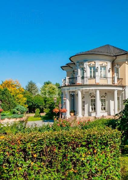 КОТТЕДЖ 1 800 м² с отделкой