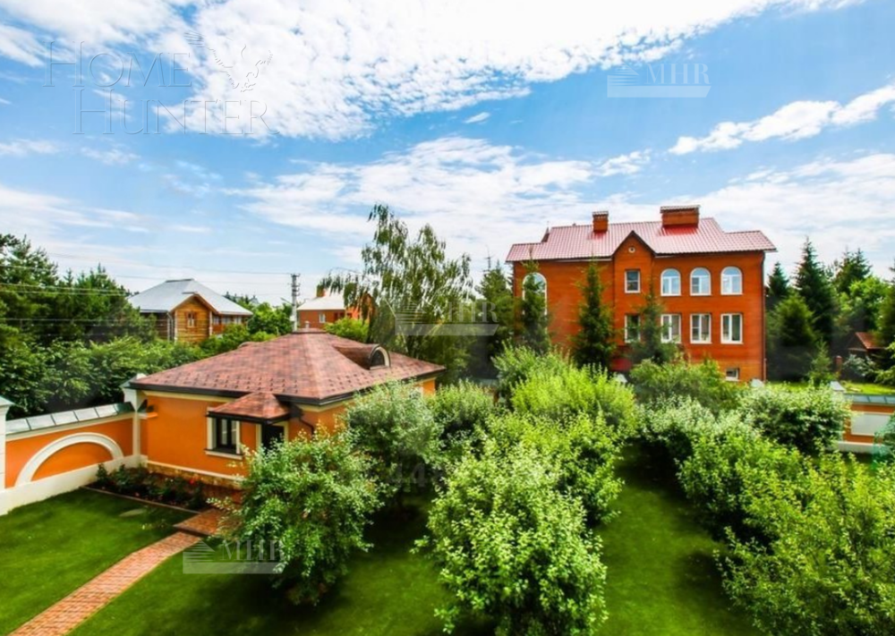 3-этажный коттедж 1 010 м² без отделки