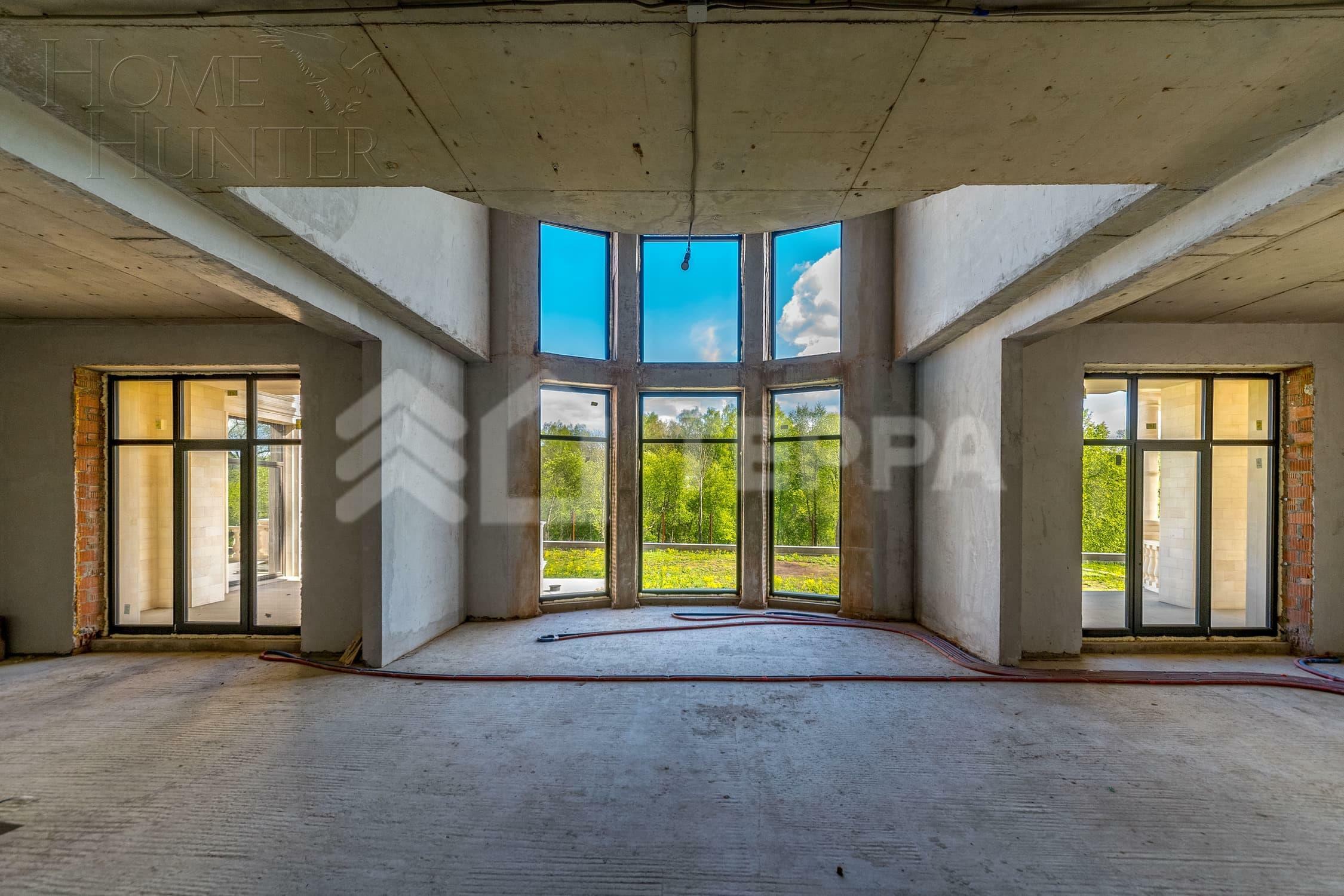 2-этажный коттедж 1 800 м² без отделки