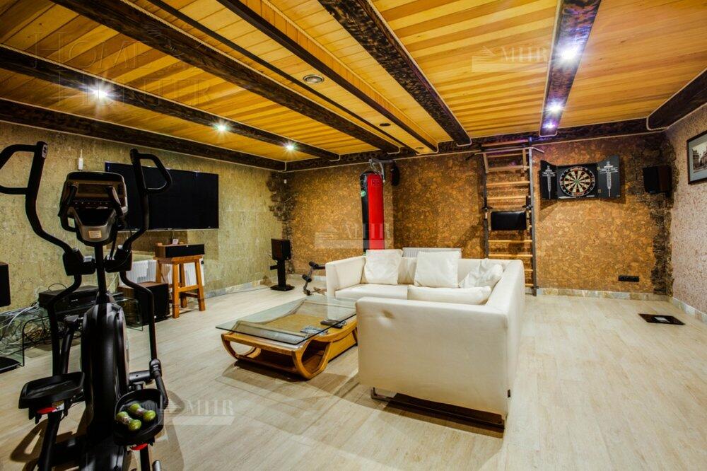 2-этажный коттедж 770 м² с отделкой