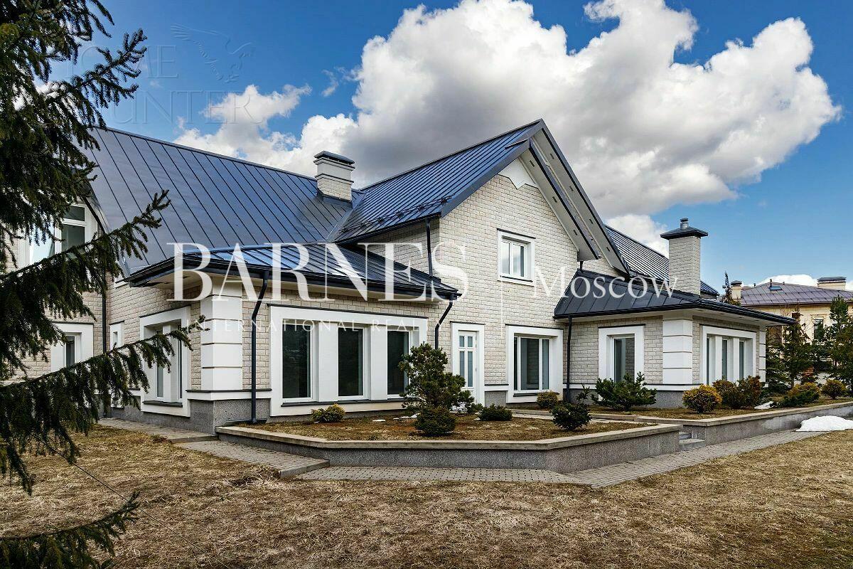 2-этажный коттедж 796 м² с отделкой