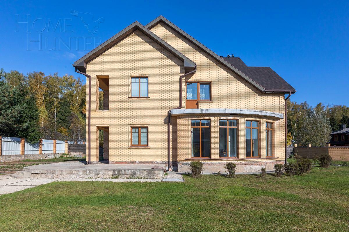 2-этажный коттедж 350 м² с отделкой