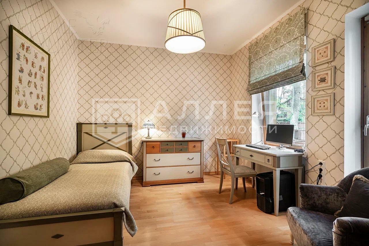 2-этажный коттедж 306 м² с отделкой