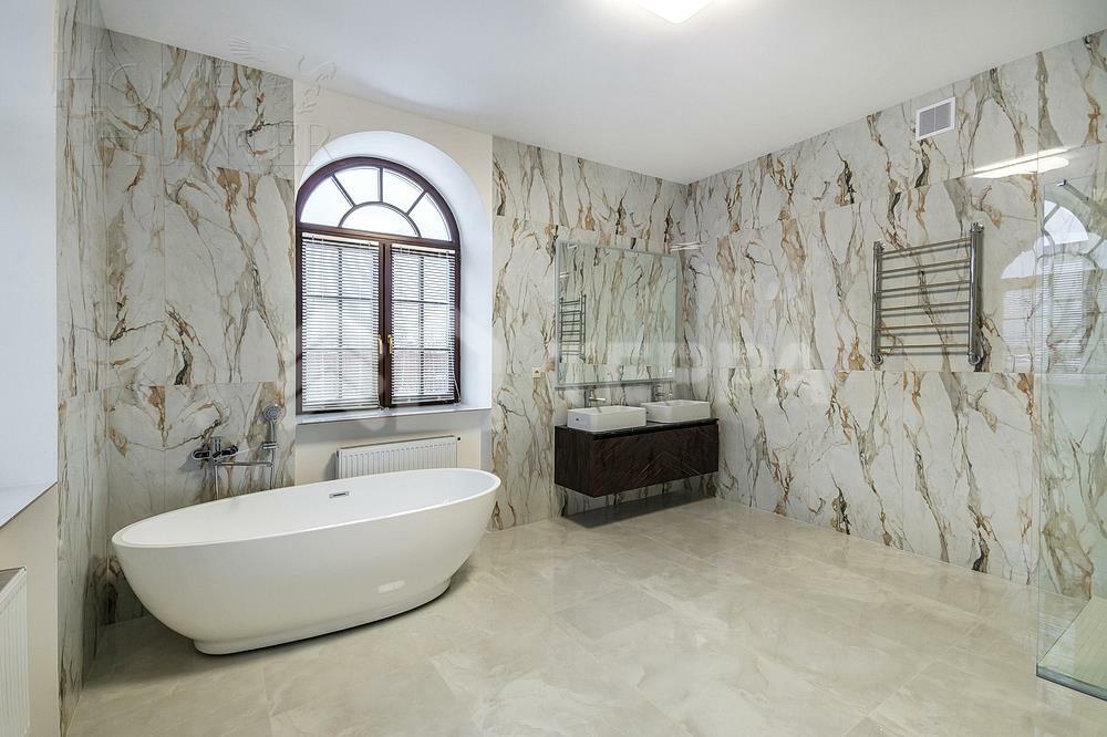 КОТТЕДЖ 380 м² с отделкой