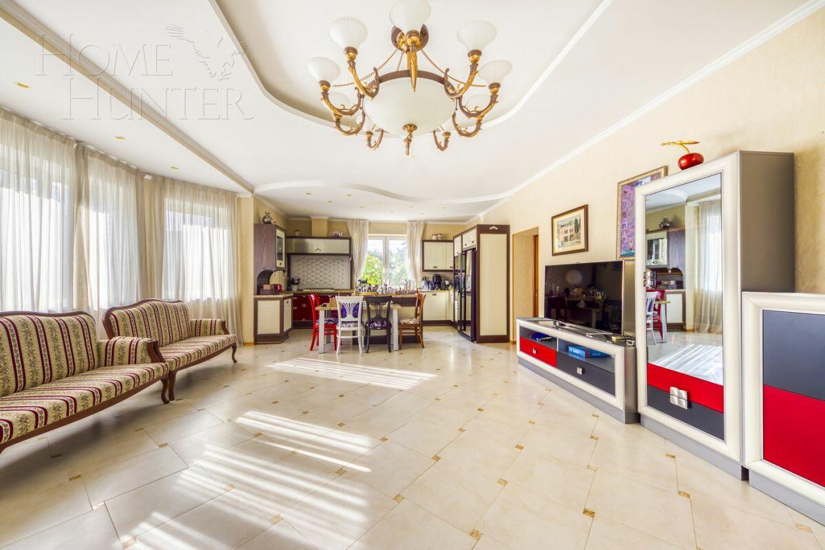 2-этажный коттедж 436 м² с отделкой