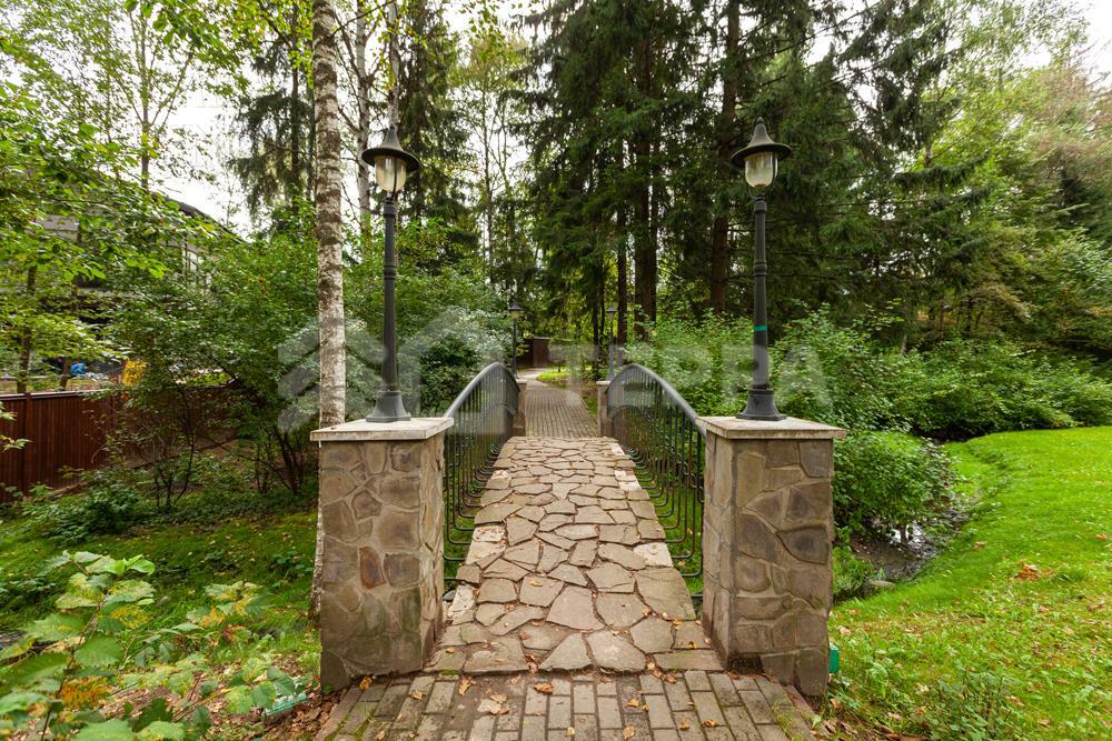 КОТТЕДЖ 900 м² с отделкой