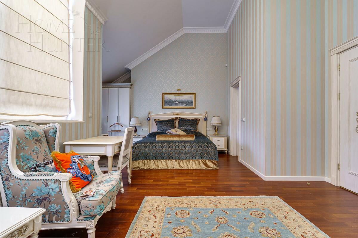 3-этажный таунхаус 400 м² с отделкой