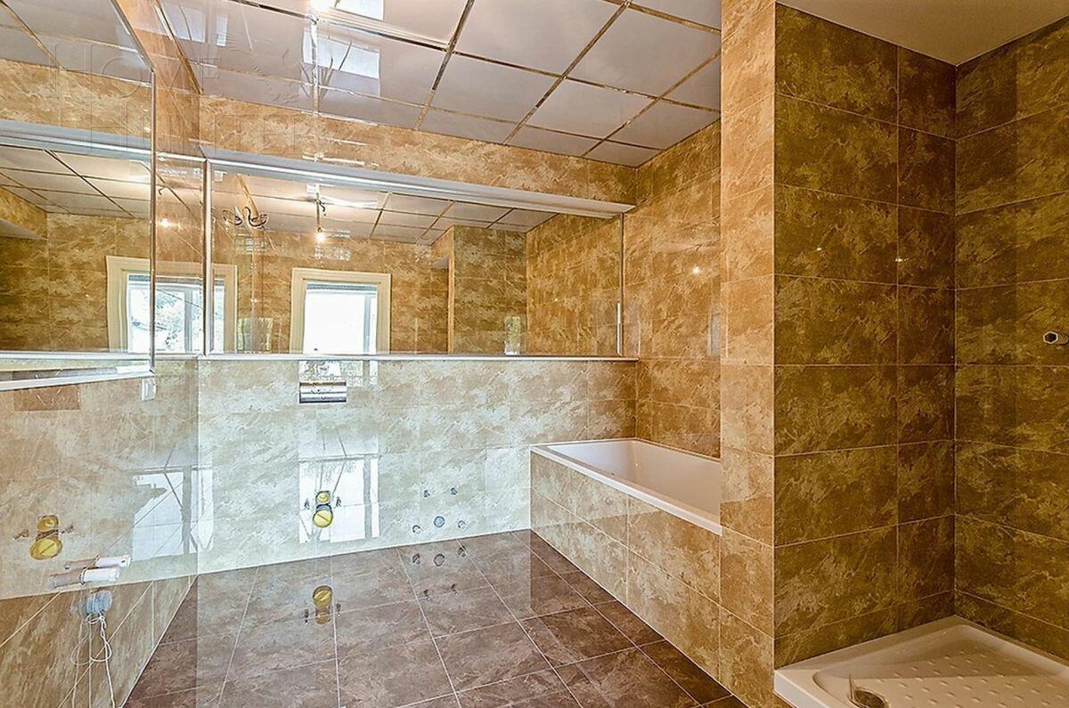 2-этажный таунхаус 338 м² с отделкой