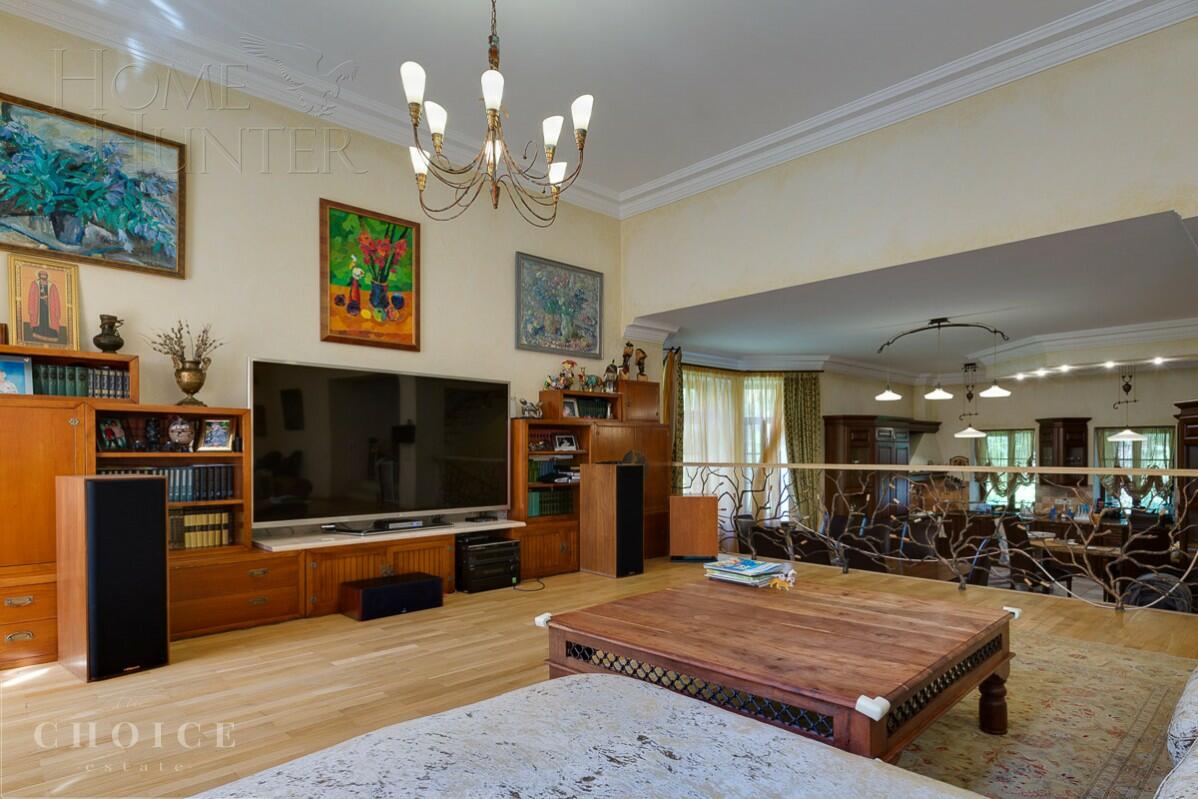 2-этажный коттедж 550 м² с отделкой