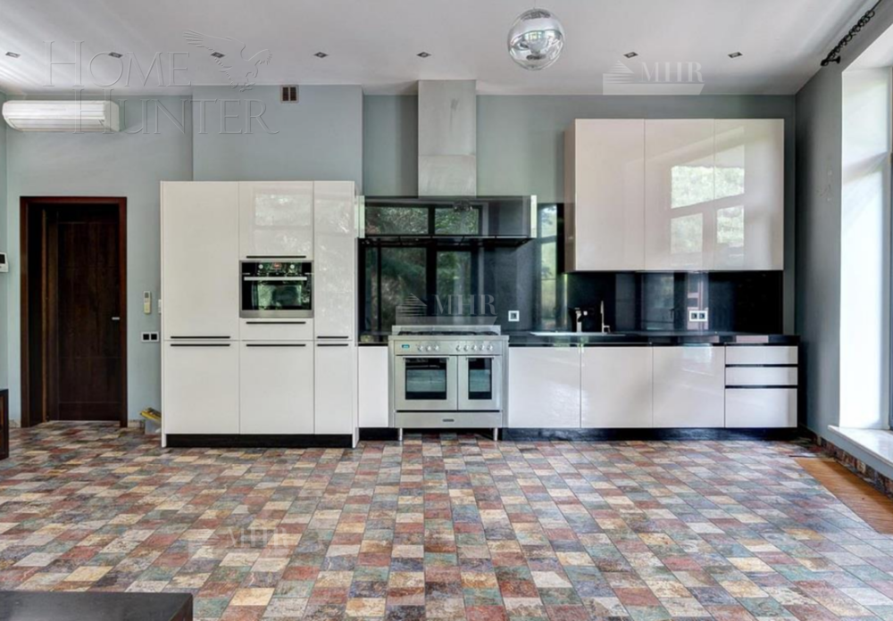 2-этажный коттедж 947 м² с отделкой