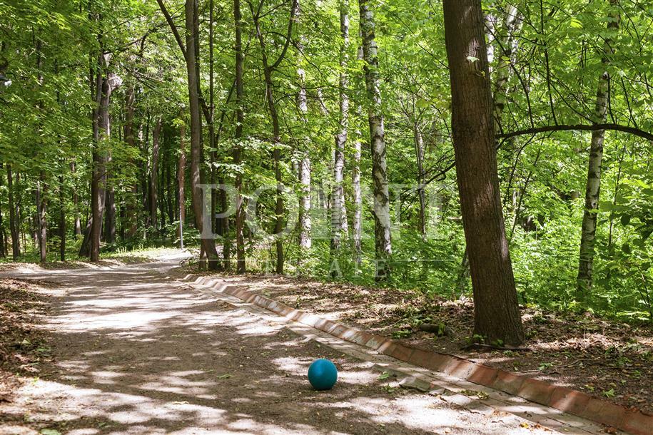 Участок 28.58 сот. в охраняемом поселке