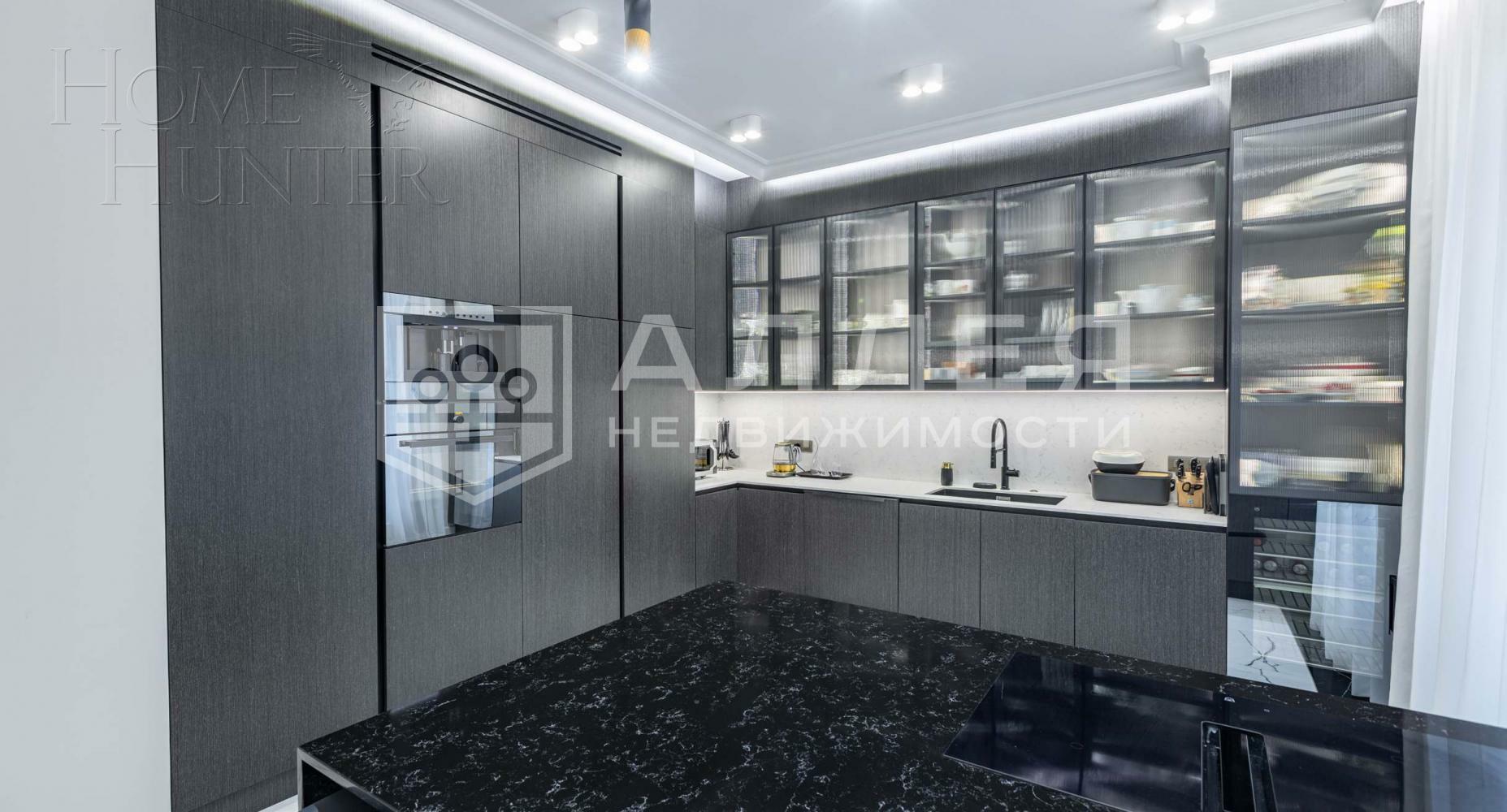 3-этажный коттедж 528 м² с отделкой