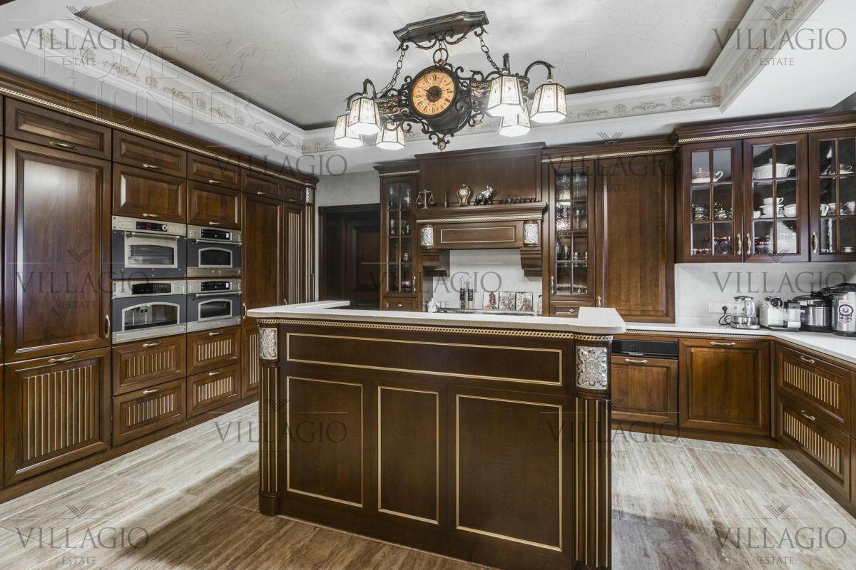 2-этажный коттедж 660 м² с отделкой