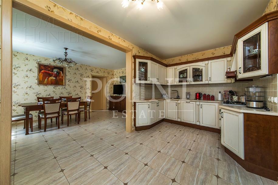 3-этажный коттедж 850 м² с отделкой