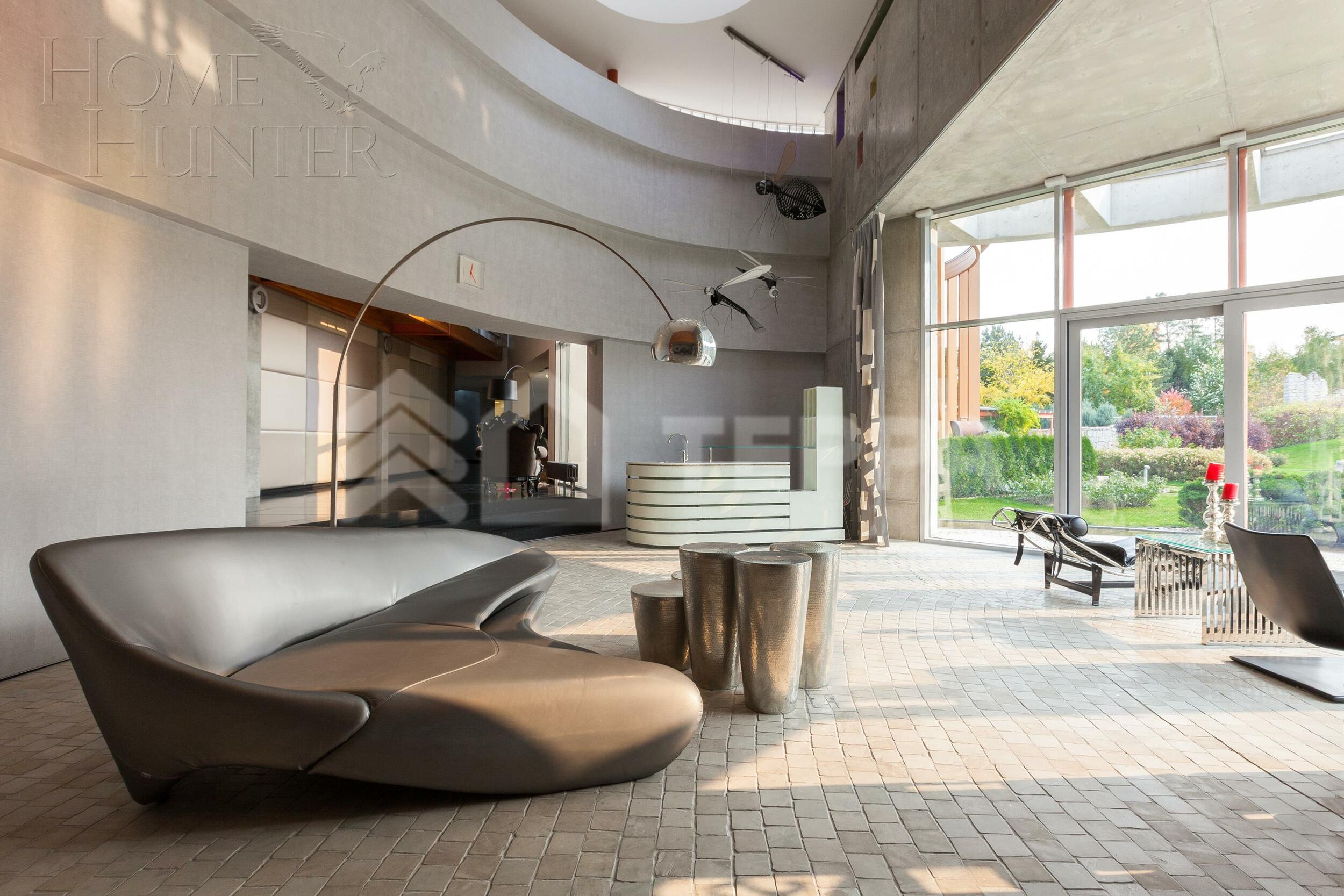 2-этажный коттедж 1 948 м² с отделкой