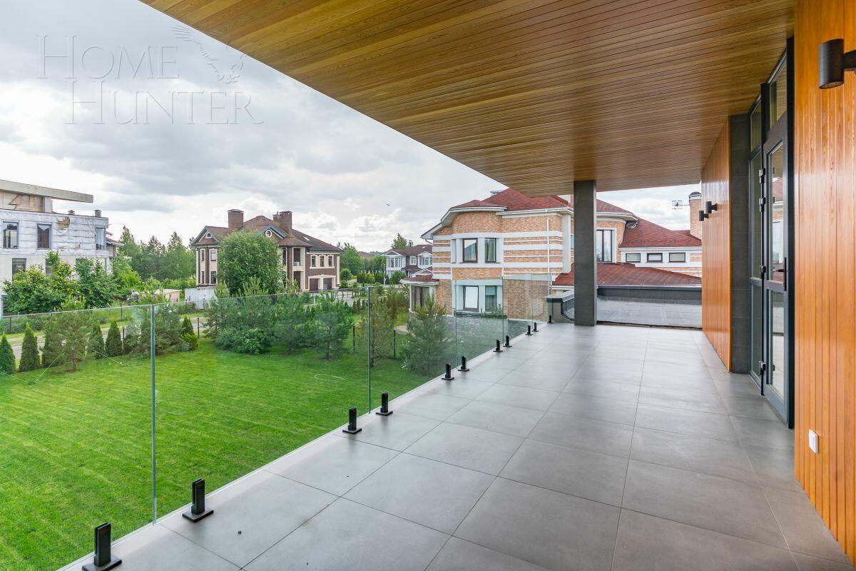 2-этажный коттедж 640 м² с отделкой