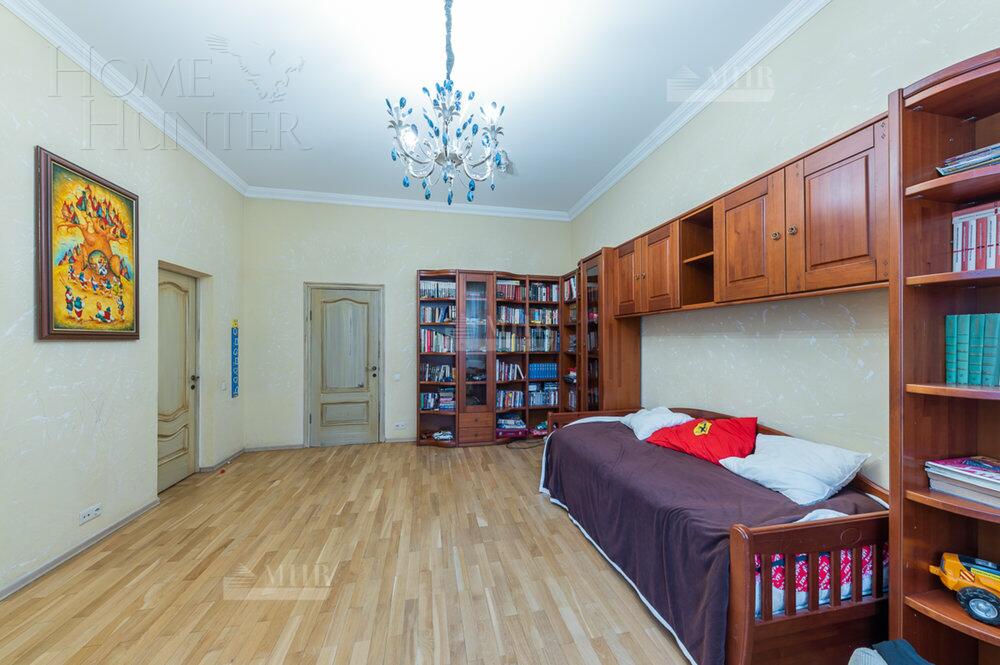 2-этажный коттедж 550 м² с отделкой