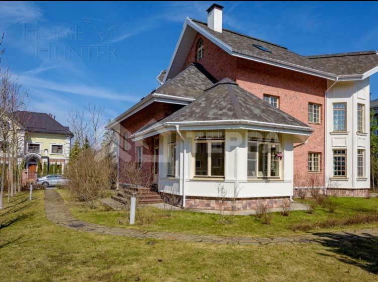 2-этажный коттедж 550 м² с отделкой