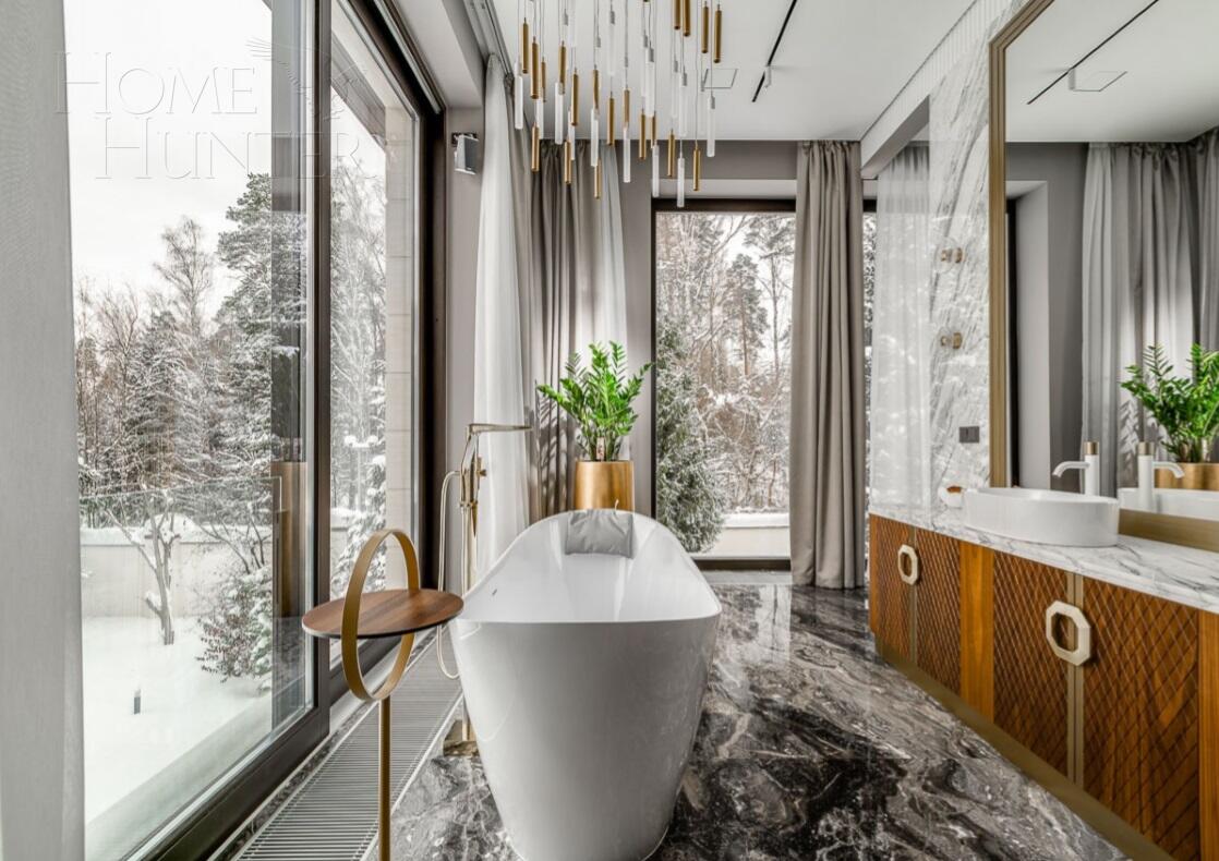 2-этажный коттедж 1 400 м² с отделкой