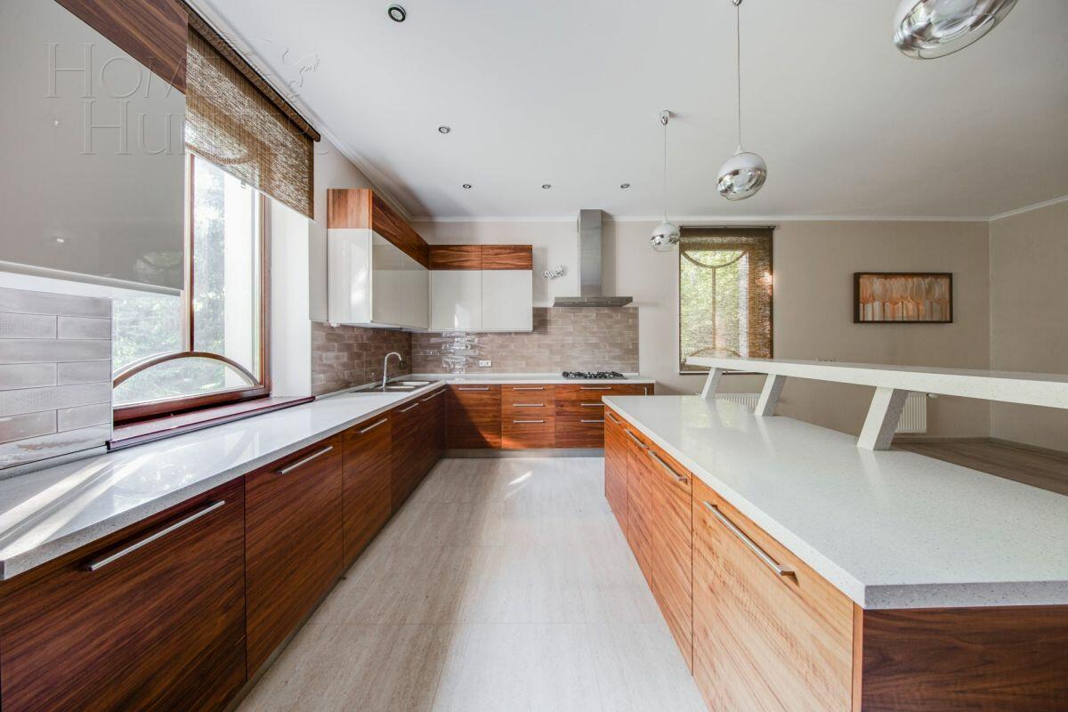 2-этажный коттедж 607 м² с отделкой