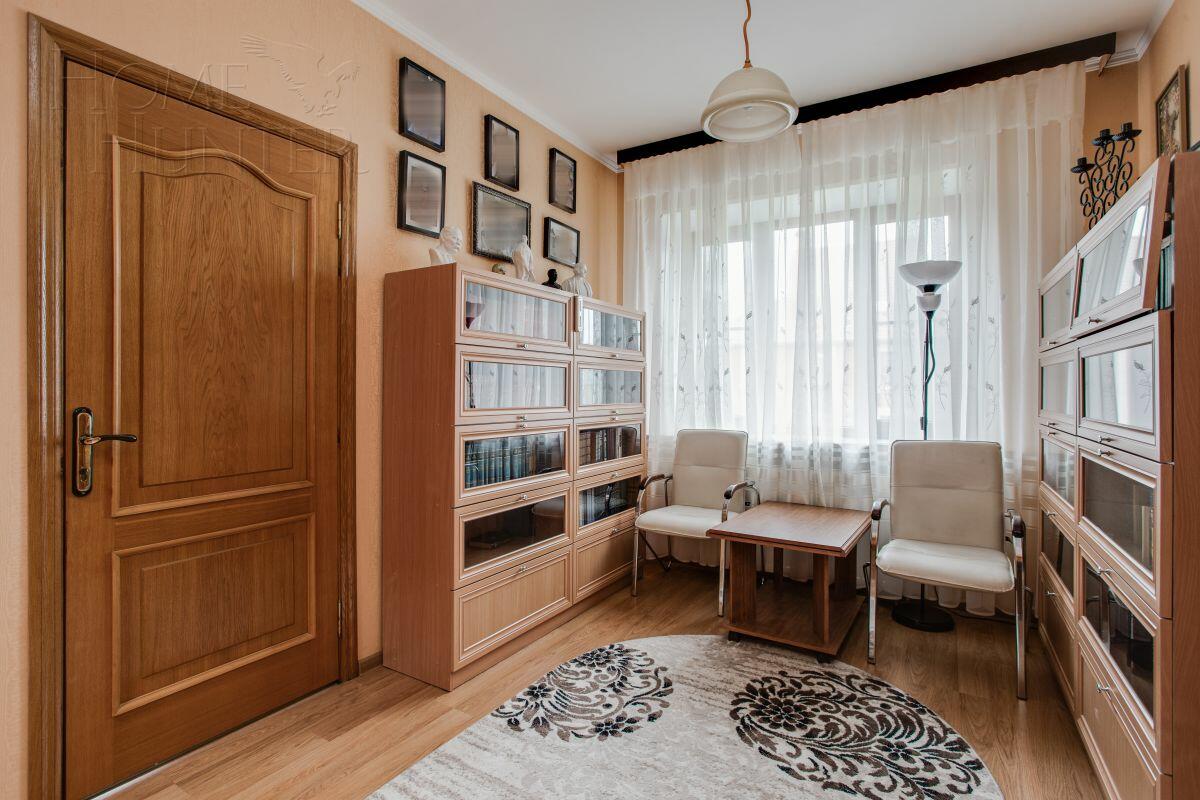 2-этажный коттедж 880 м² с отделкой