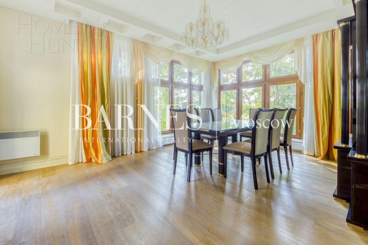 3-этажный коттедж 1 000 м² с отделкой