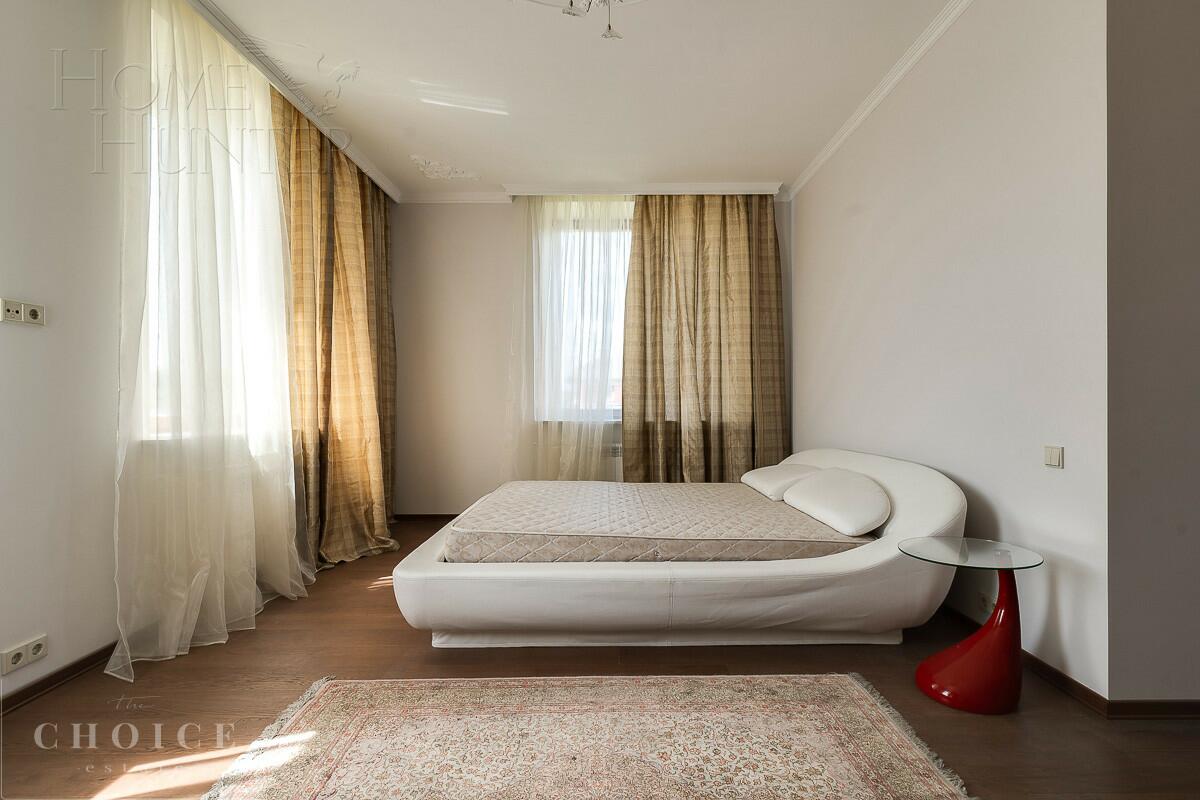 2-этажный коттедж 750 м² с отделкой