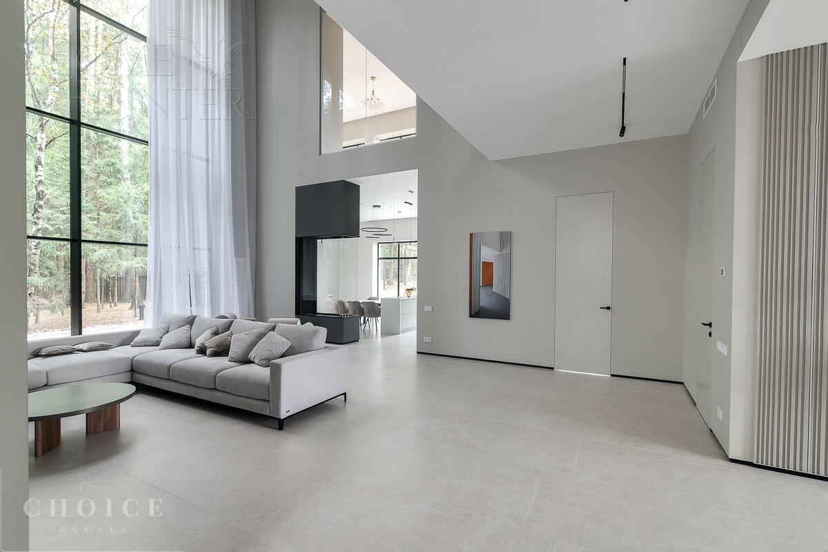 2-этажный коттедж 720 м² с отделкой