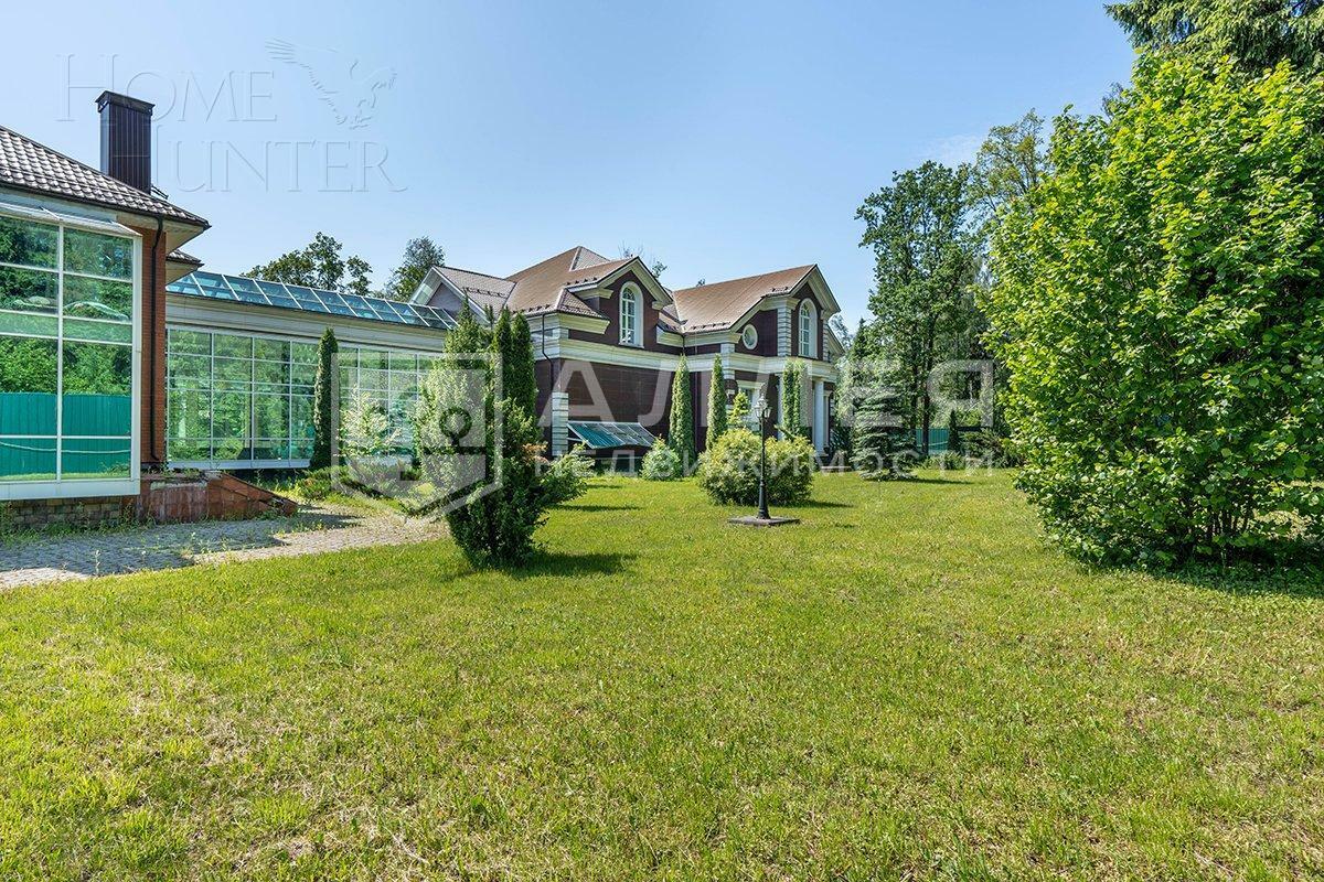 2-этажный коттедж 3 817 м² с отделкой