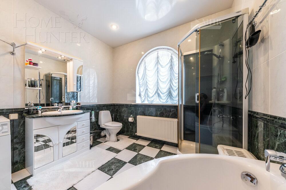 2-этажный коттедж 740 м² с отделкой