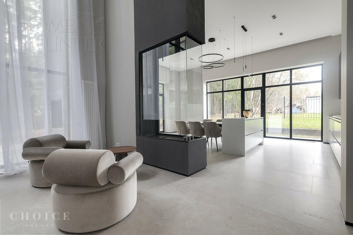 2-этажный коттедж 720 м² с отделкой