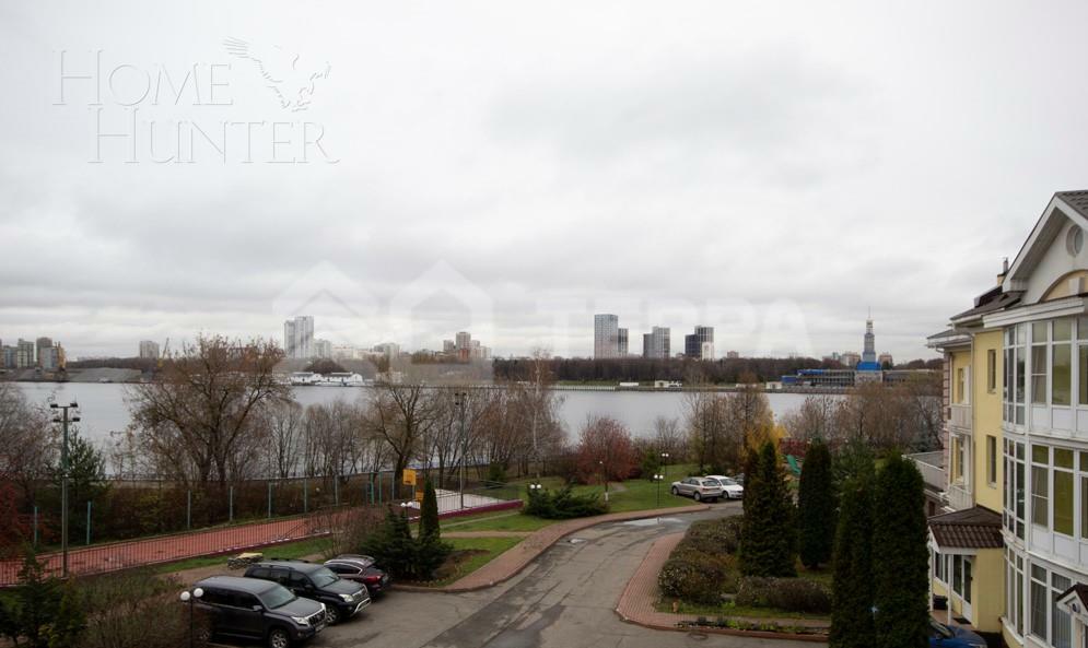 4-этажный таунхаус 240 м² с отделкой