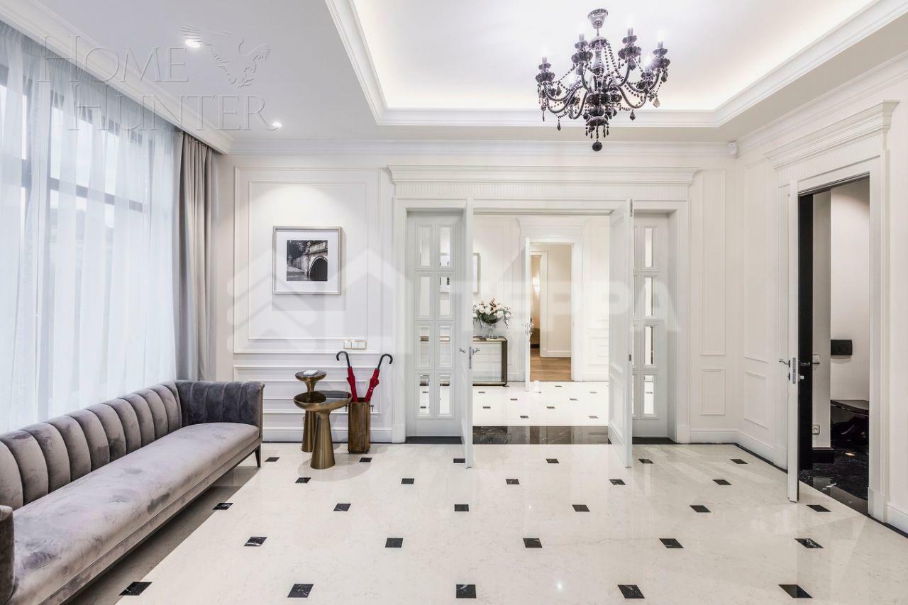 2-этажный коттедж 961 м² с отделкой