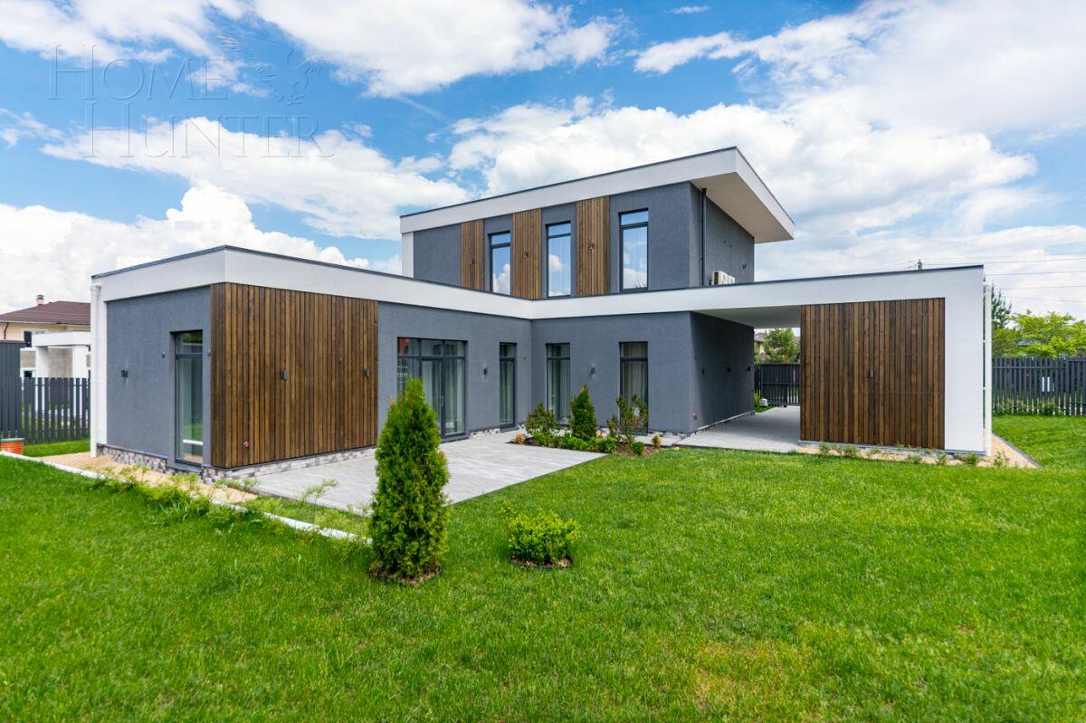 2-этажный коттедж 210 м² с отделкой