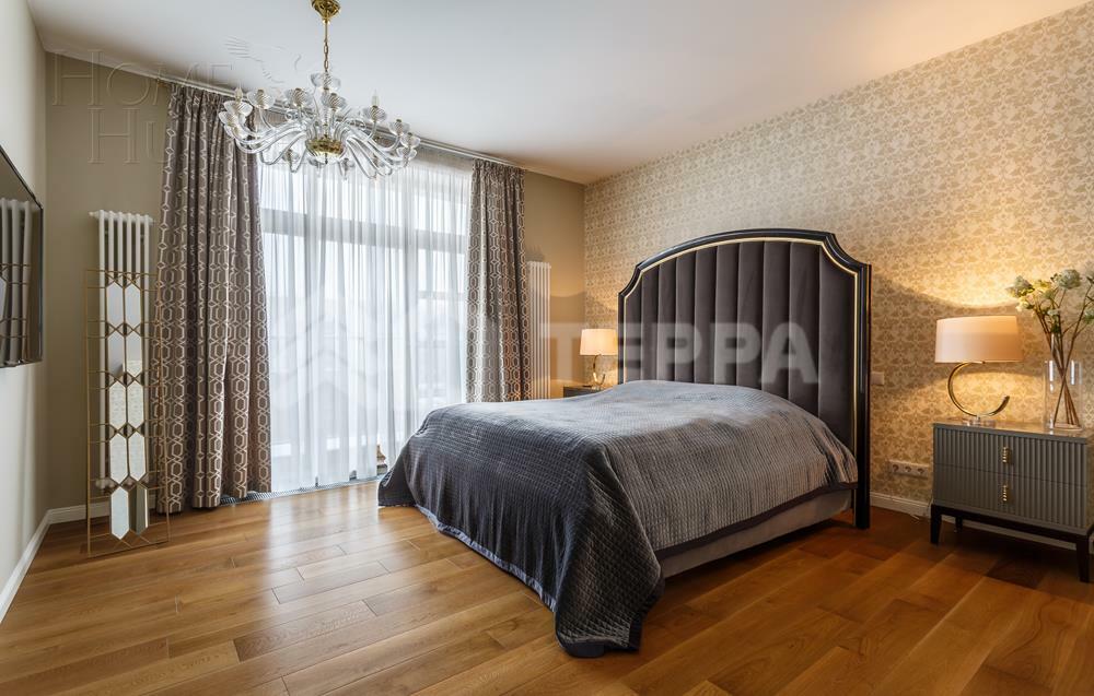 3-этажный таунхаус 360 м² с отделкой