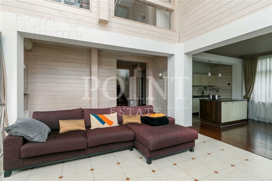 2-этажный коттедж 300 м² с отделкой