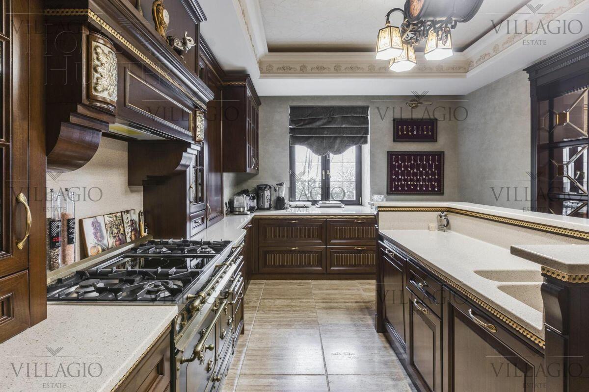 2-этажный коттедж 660 м² с отделкой