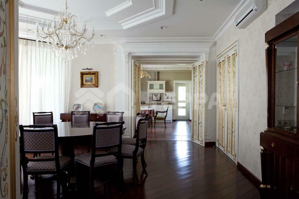 2-этажный коттедж 670 м² с отделкой