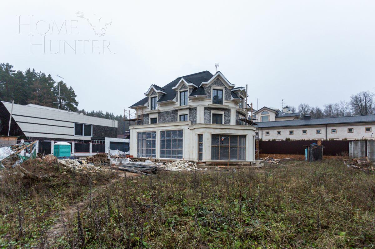 2-этажный коттедж 550 м² без отделки