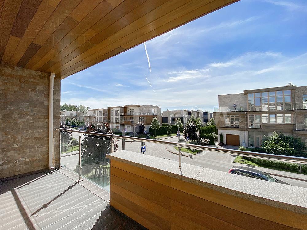 3-этажный таунхаус 360 м² с отделкой