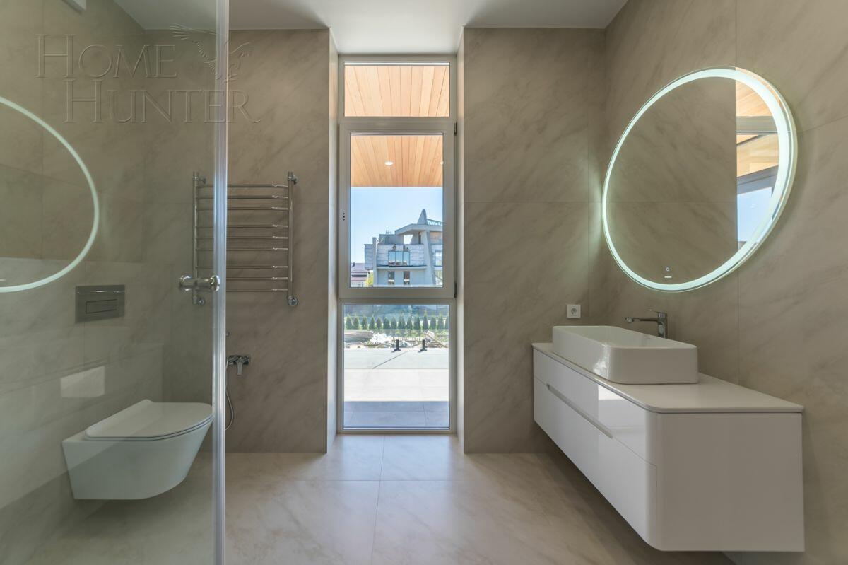 2-этажный коттедж 640 м² с отделкой