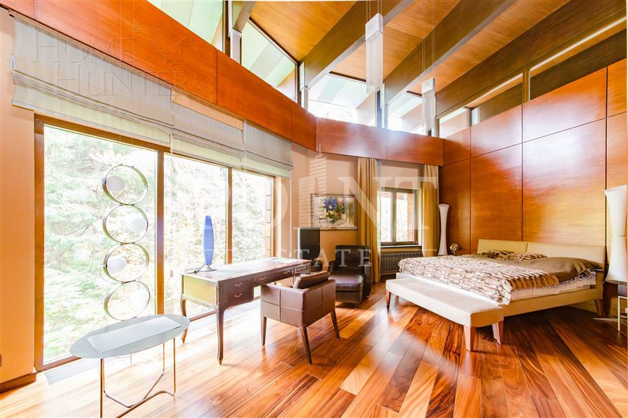 2-этажный коттедж 1 750 м² с отделкой