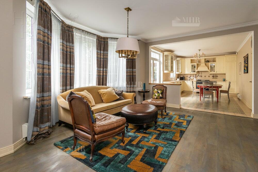 2-этажный коттедж 333 м² с отделкой